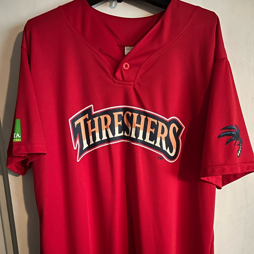 Clearwater Threshers Baseball Shirt , Size XL